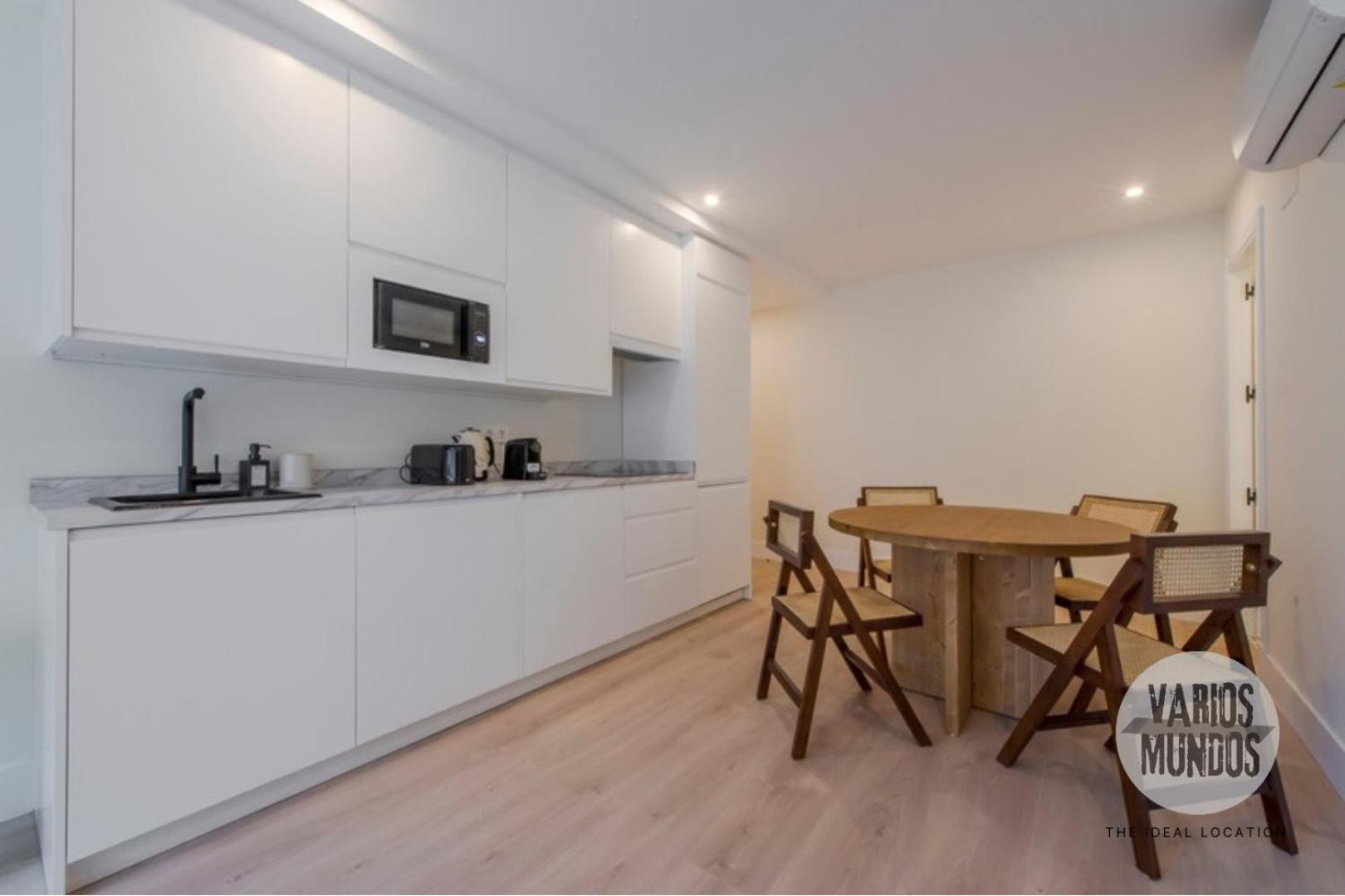 Tu Casa Para 4 En Malasana Ven A San Bernardo 20 Madrid Luaran gambar